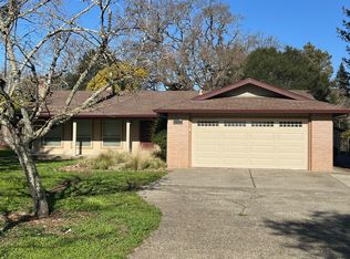 17675 Arnold Dr, Sonoma, CA 95476