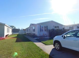 295 Bud Ln, Northville, MI