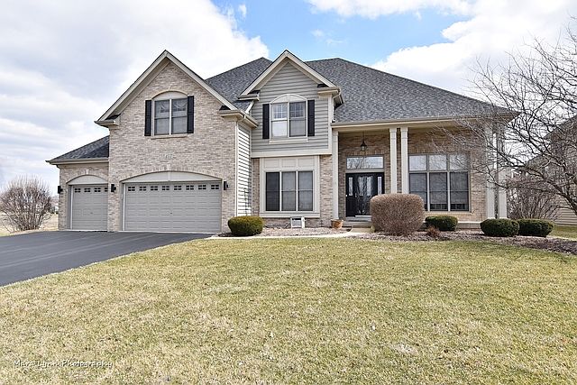 1st image of 457 N Sycamore Ln