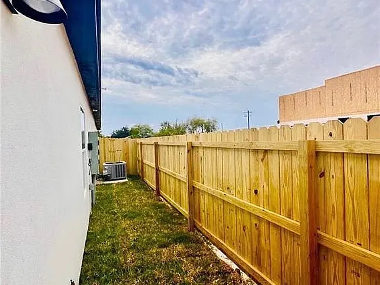 4301 Heron Ave #9 — Photo 20