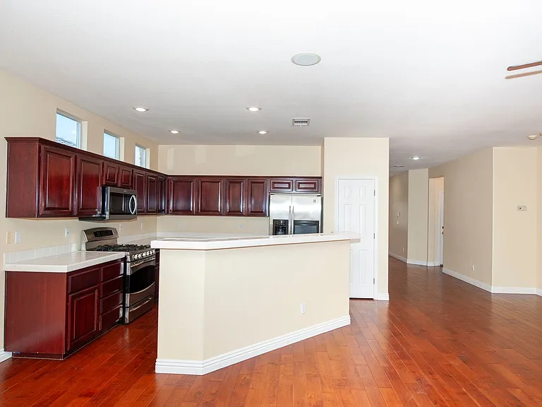 10338 Queens Church Ave — Photo 9