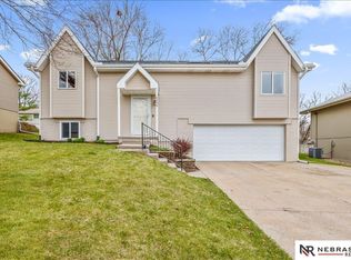 8406 S 142nd Ave, Omaha, NE 68138