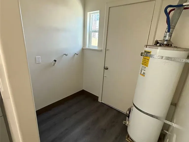 1115 W Alhambra Rd — Photo 9