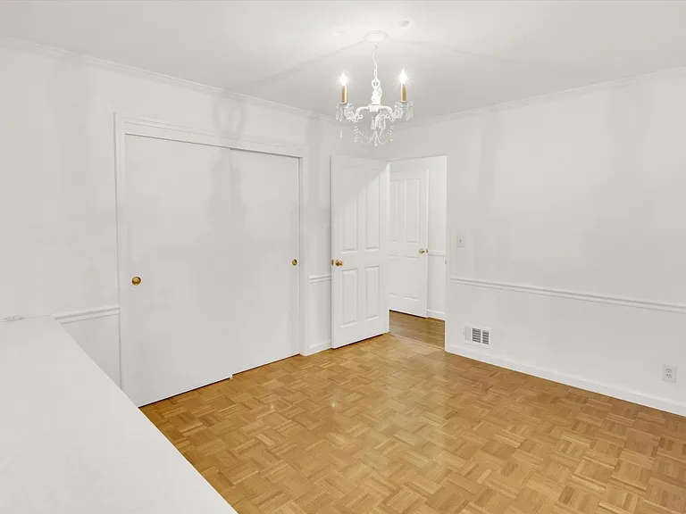 1064 Westridge Ave — Photo 25