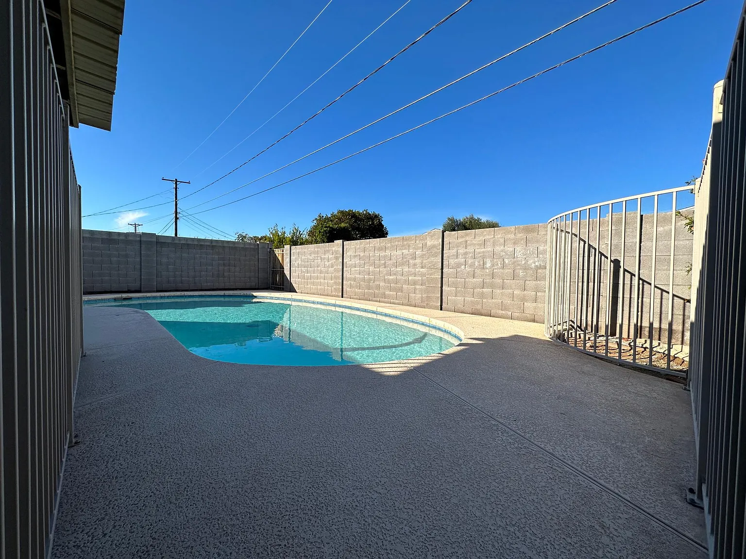 3 bed, 2029 sqft, $2,500 — Photo 3