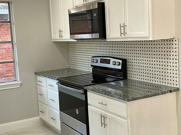 3rd image of 702 Donald Dr