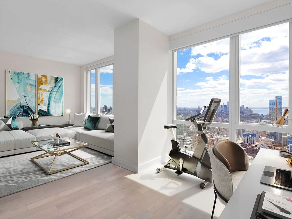 1st image of 450 W 42nd St #54F