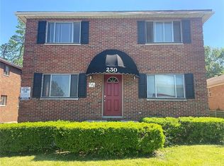 230 E Nottingham Rd, Dayton, OH 45405