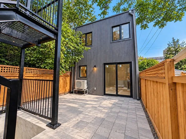 269 Brunswick Ave, Toronto, ON M5S 2M6