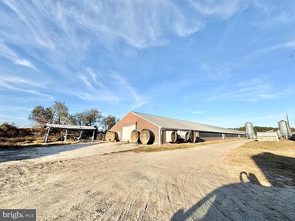 2nd image of 31568 Mount Pleasant Rd