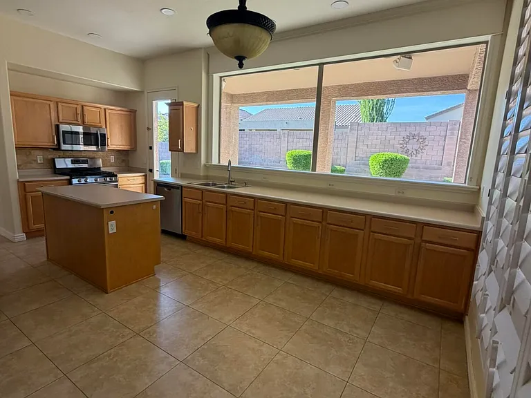 7464 E Odessa Cir — Photo 9