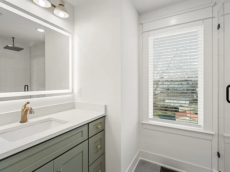 5011 Illinois Ave #B — Photo 21