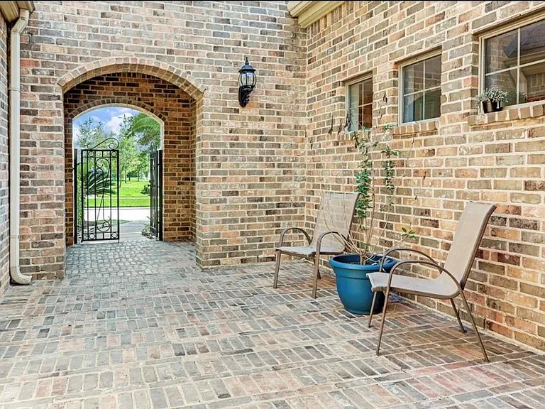 14510 Tivoli Dr — Photo 3