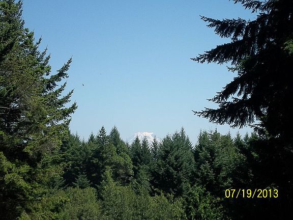 2nd image of 1320 205th Avenue Kp S