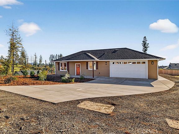 3rd image of 746 Spring Ln