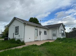 609 Wisconsin St N, Eagle River, WI 54521