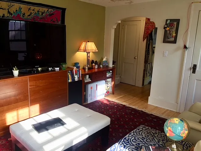 2 bed, 945 sqft, $1,850 — Photo 2