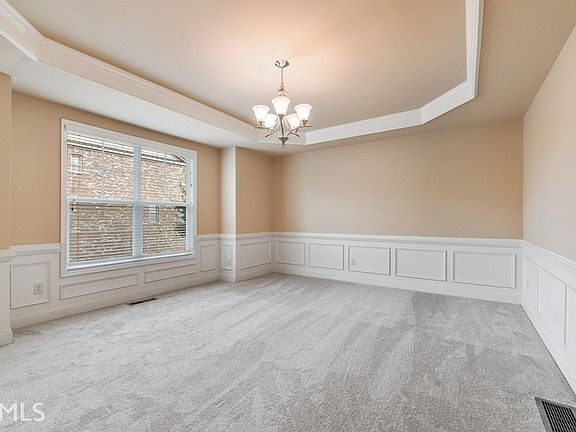 4th image of 1200 Jardin Ct
