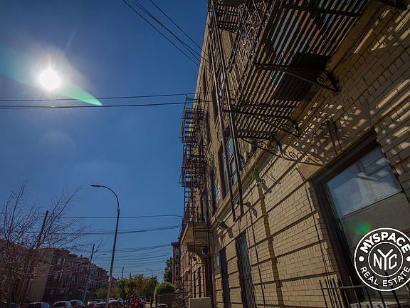 3rd image of 1935 Bergen St APT 8