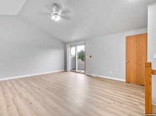 3901 E River Dr #34, Green Bay, WI 54301