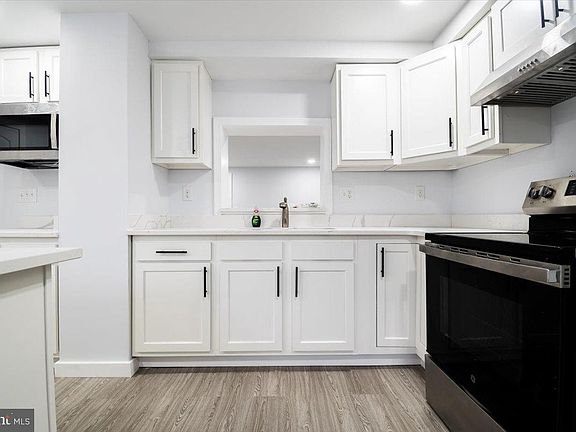5th image of 6096 Rock Glen Dr