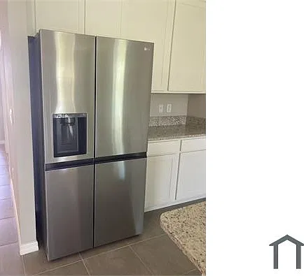 4 bed, 2045 sqft, $3,300 — Photo 3