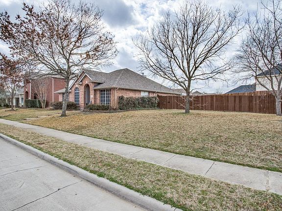 2nd image of 1627 Branch Creek Dr