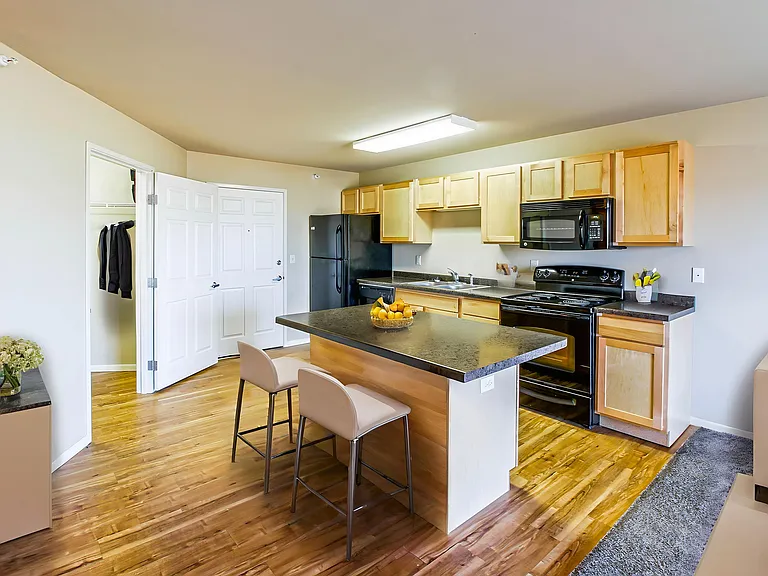 Jefferson Creek Apartments — Photo 27