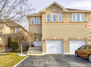 614 Leatherleaf Dr, Mississauga, ON L4Z 3Z1