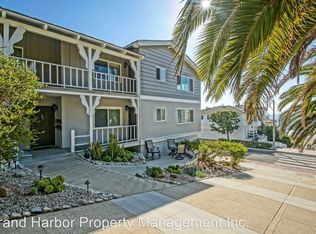 202 34th St #204, Manhattan Beach, CA 90266