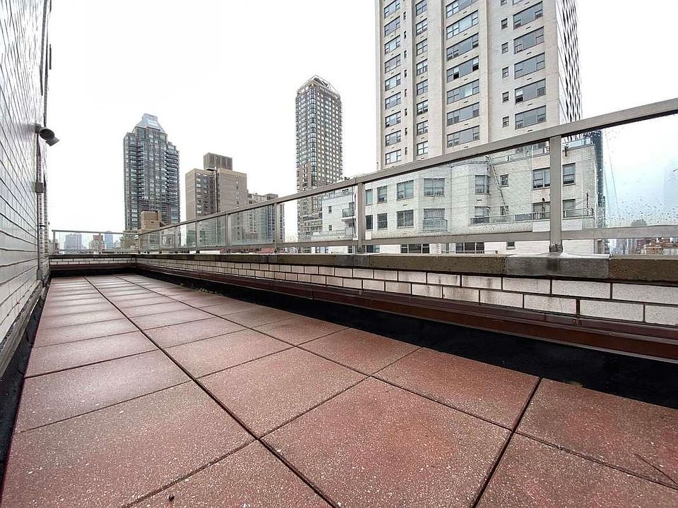 1st image of 250 E 63rd St #1903