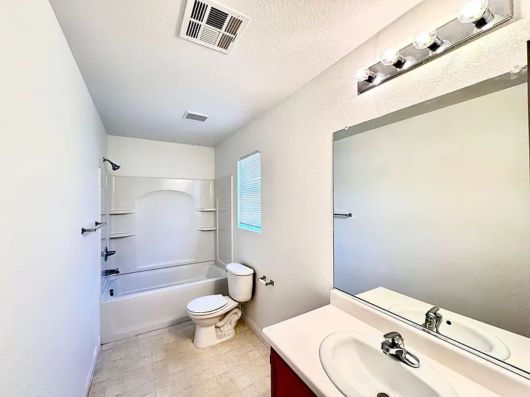 11588 Vesuvio Ct — Photo 15