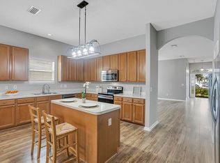 1685 Hawkins Cove Dr E, Jacksonville, FL 32246