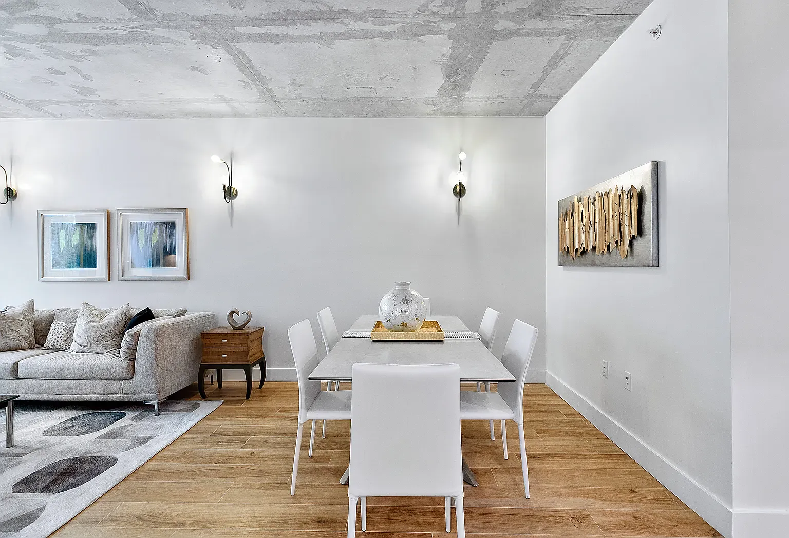 3707 Blackstone Ave — Photo 2