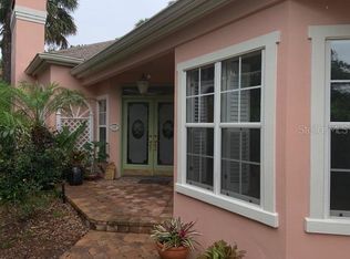 618 High Point Dr, Mount Dora, FL 32757