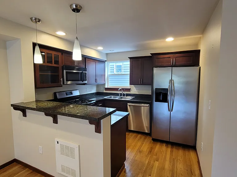 11014 Greenwood Ave N #B-1 — Photo 9