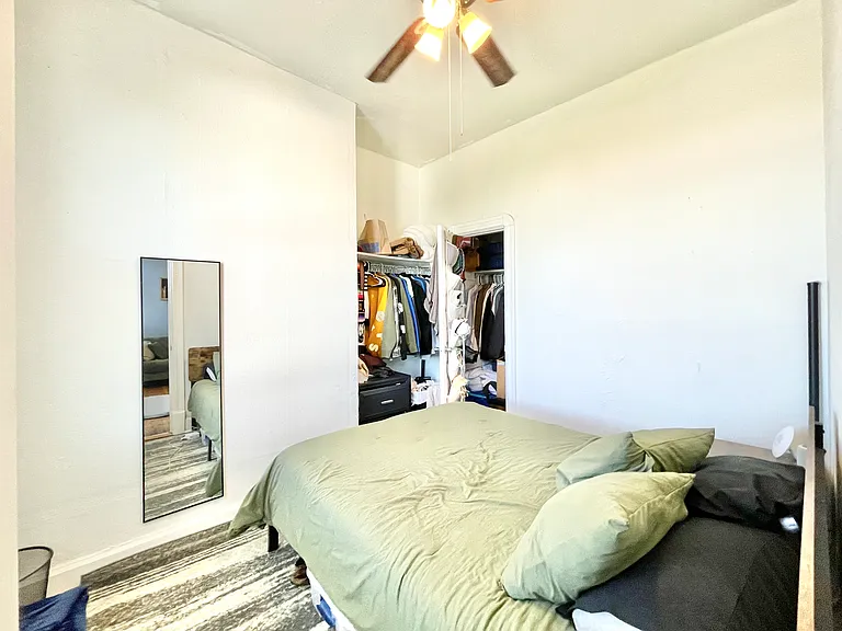 1359 W Chicago Ave #C2 — Photo 11