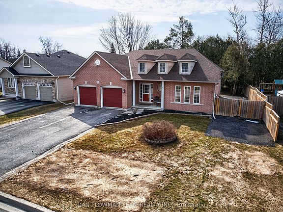 2nd image of 10 Springbank Rd