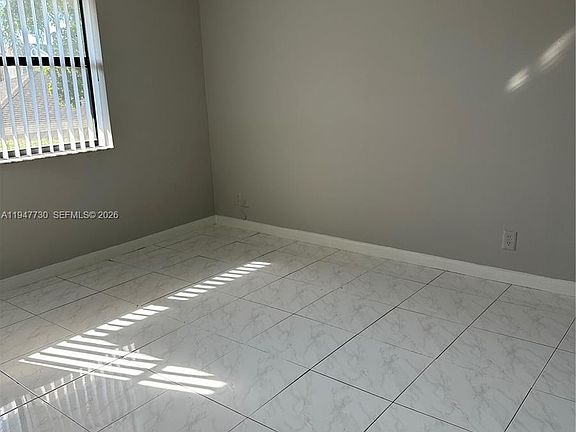 5th image of 10037 Winding Lake Rd APT 204