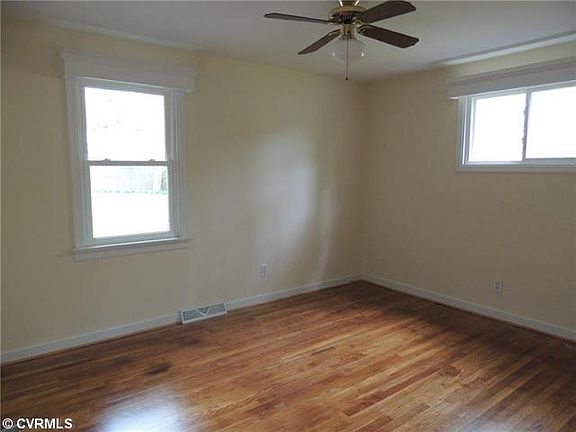 4th image of 8712 Woodlake Dr