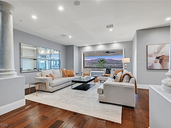 5th image of 8 Rue Mediterra Dr