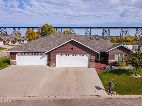 527 Legacy Ln, Valley City, ND 58072