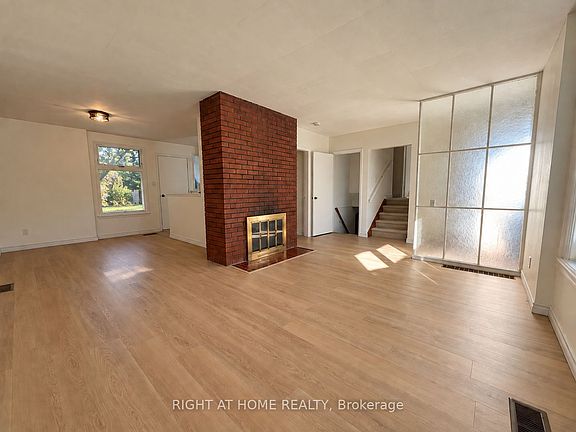 3rd image of 223 Ellendale Dr