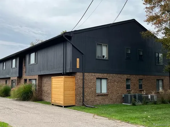 2639 Columbia Rd APT 8, Berkley, MI 48072
