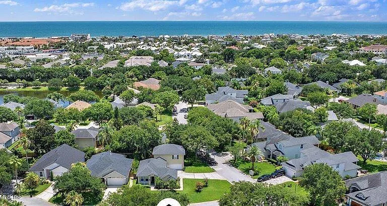 2891 Saint Maarten Ct — Photo 45
