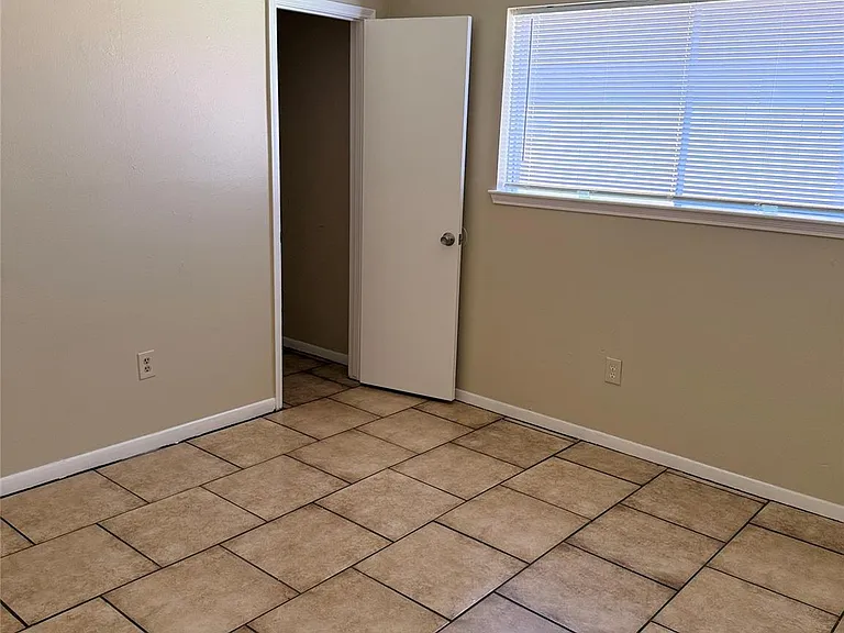 6610 Addicks Clodine Rd — Photo 20