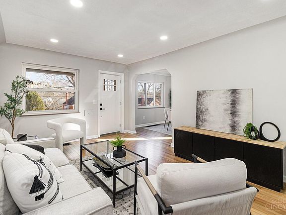 5th image of 6213 Fairhurst Ave