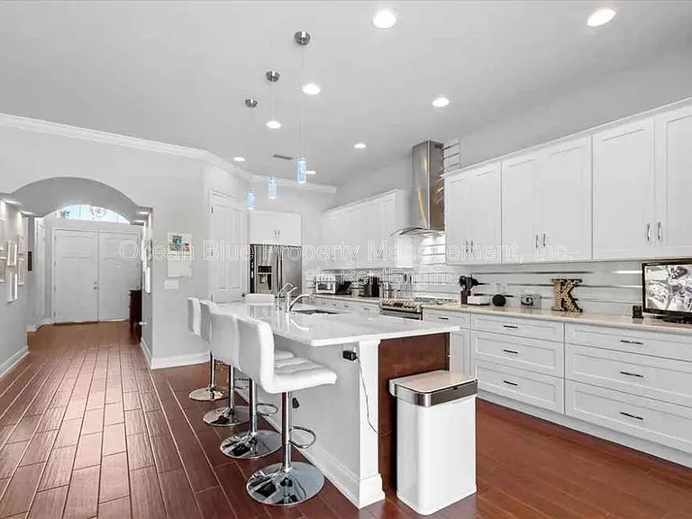 3923 W Bay Vista Ave — Photo 3