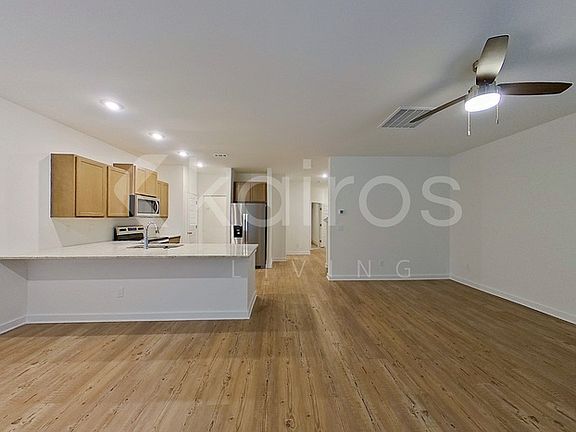 4th image of 6134 Taramore Ln