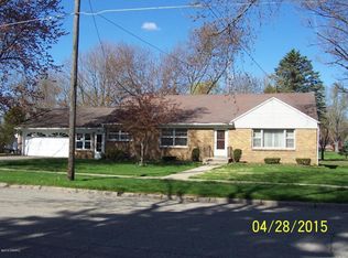 139 N Douglas St, Bronson, MI 49028